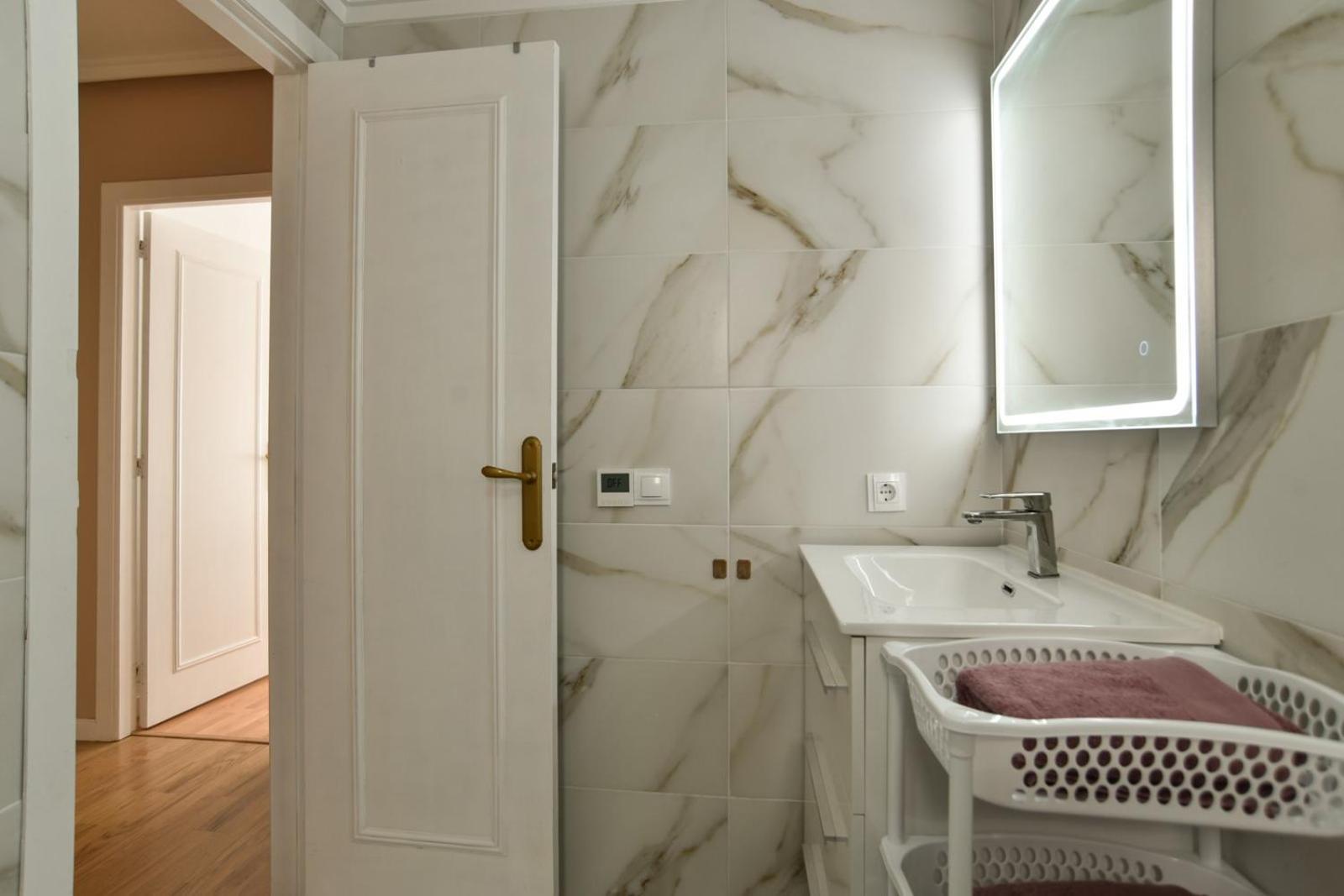 Apartamento Atico Con 2 Garaje Y Piscina