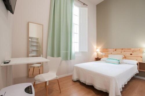 Triana 103 & Guest house *