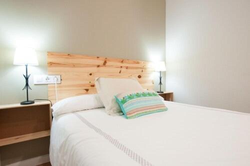 Guest house Triana 103 & *