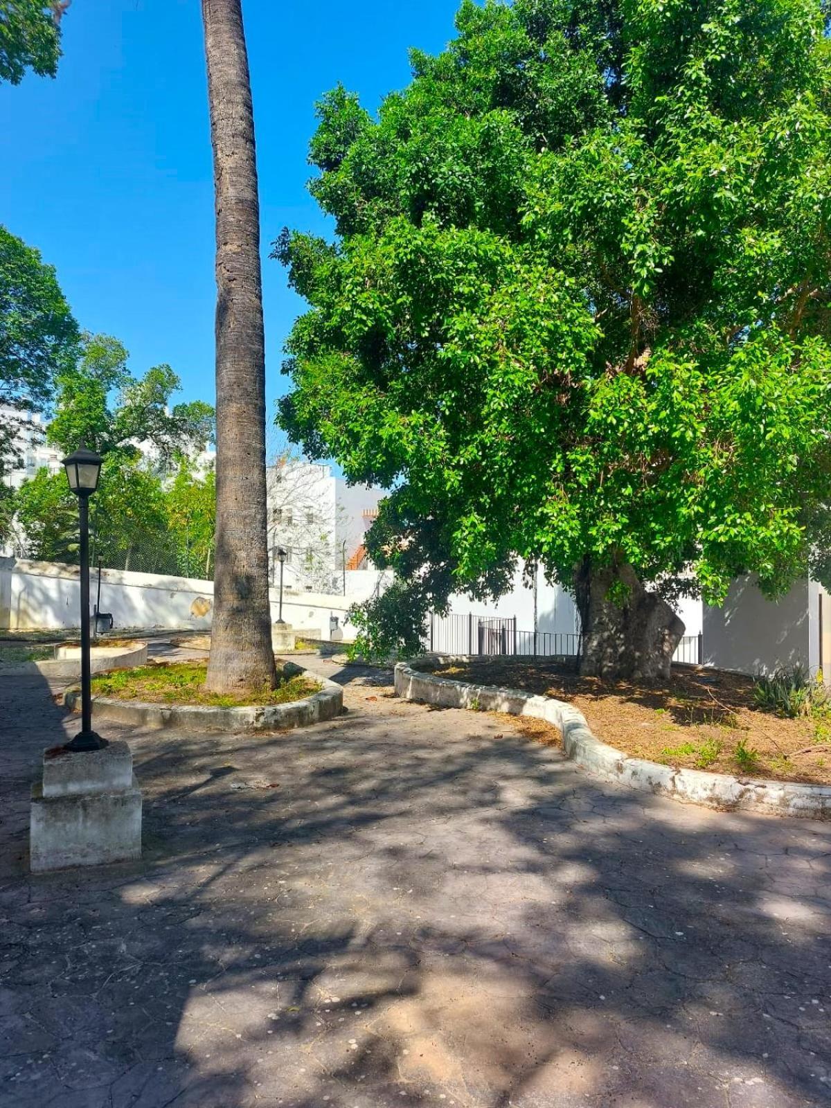 Jardines De La Duquesa Con Garaje