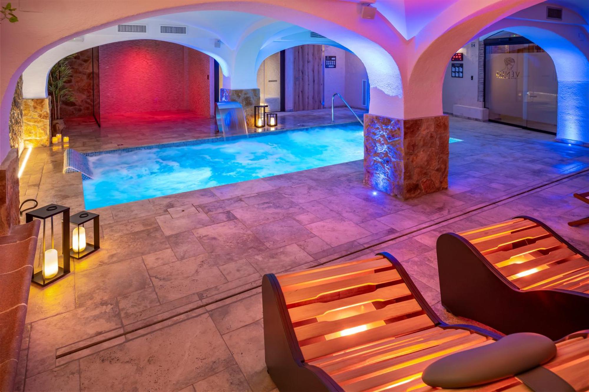 Ght Neptuno-tossa & Venus Hotel