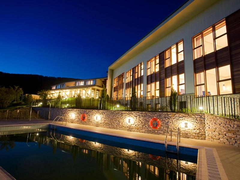 Hotel & El Mirador De Ulzama 4*