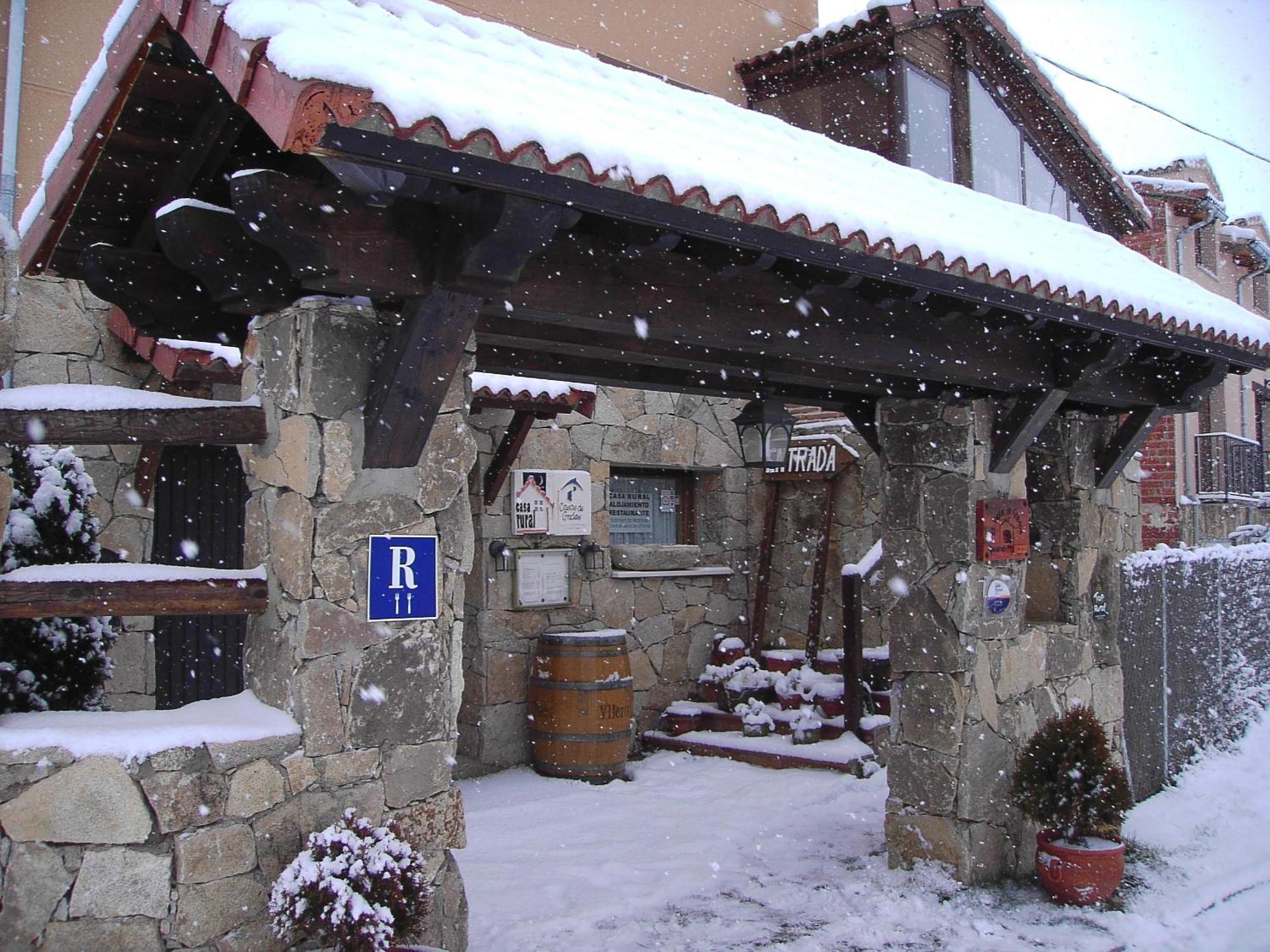 Hotel Rural El Yantar De Gredos 3*