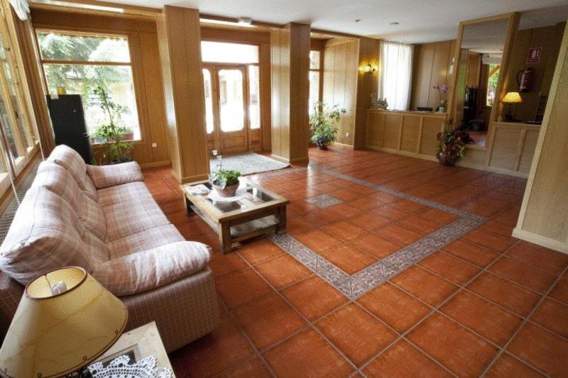 Estanys Blaus Hotel 3*