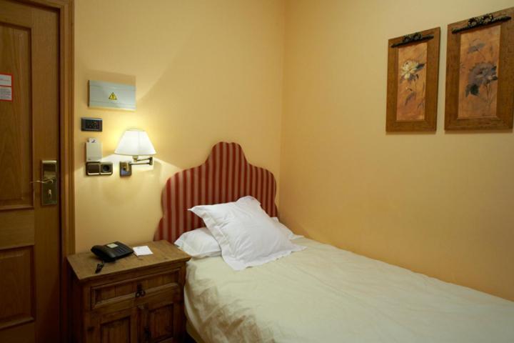 Hotel Juanito 3*