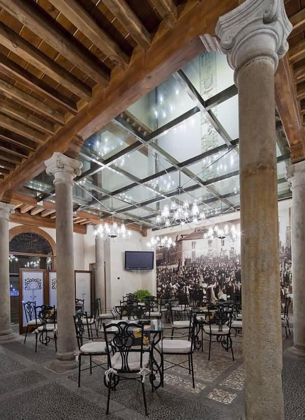 Hotel Real Cinco Linajes