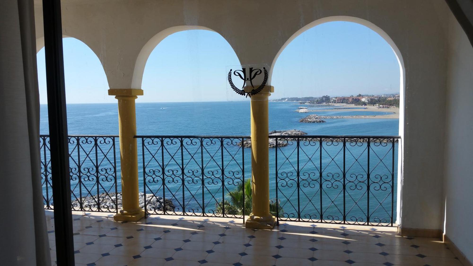 Apartahotel Park Plaza 4*