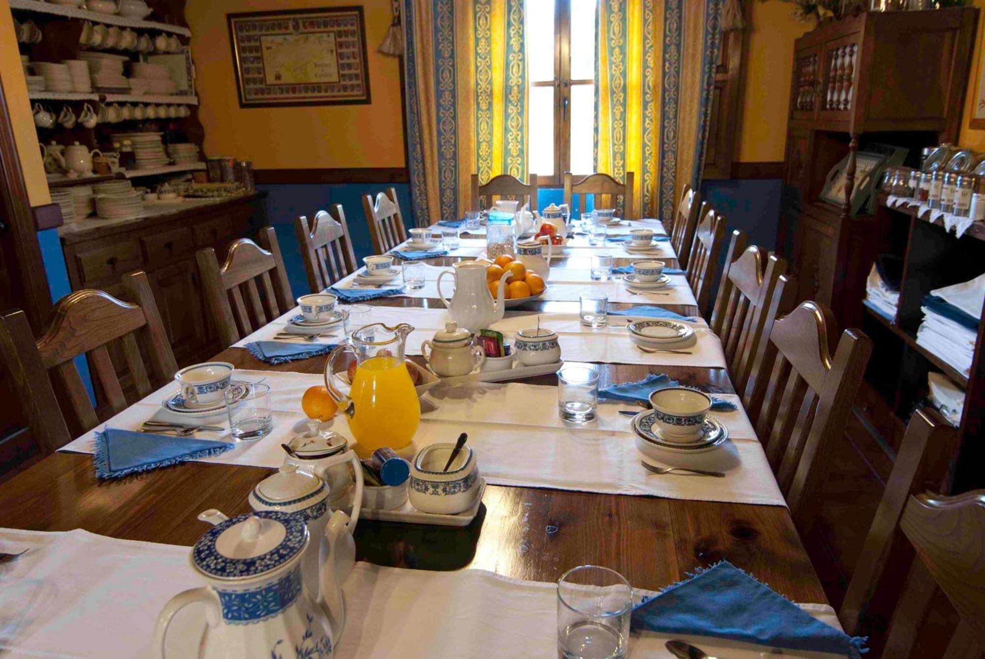 Hotel Fuente De Anjanas Estrada