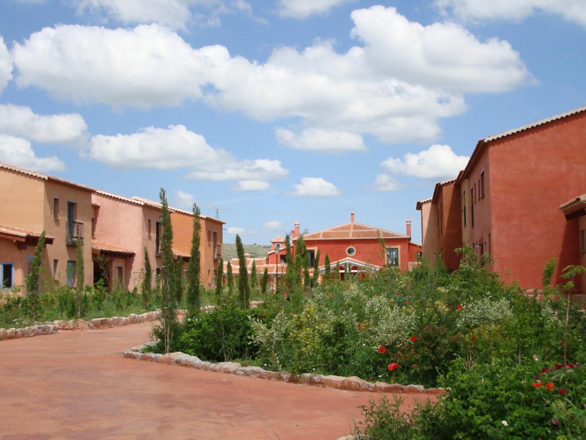 San Miguel Del Valle Amblés 3*