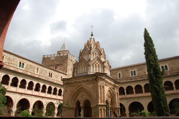 Hotel Hospederia Del Real Monasterio 2*