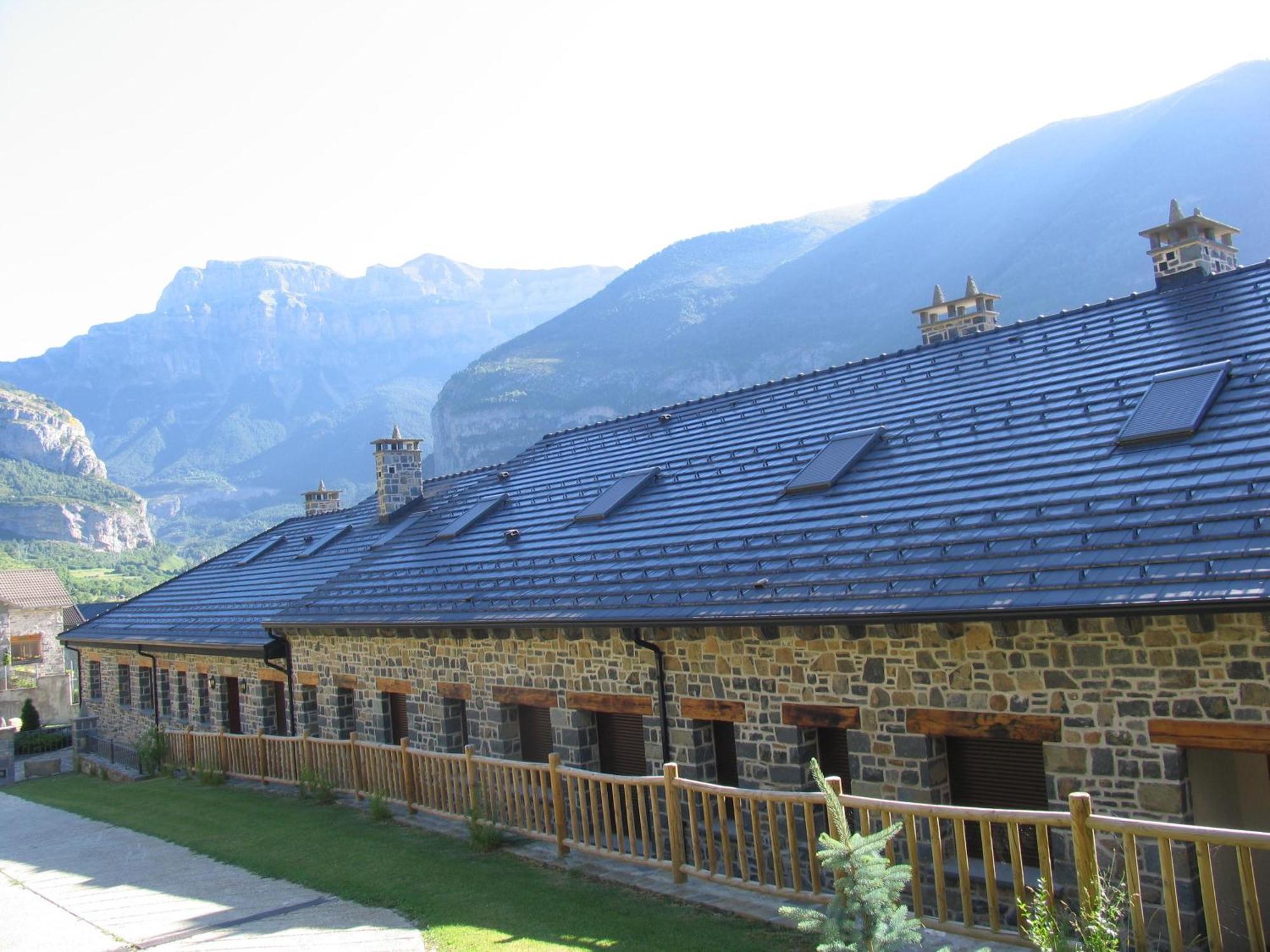 Russell Hotel&apartments Torla