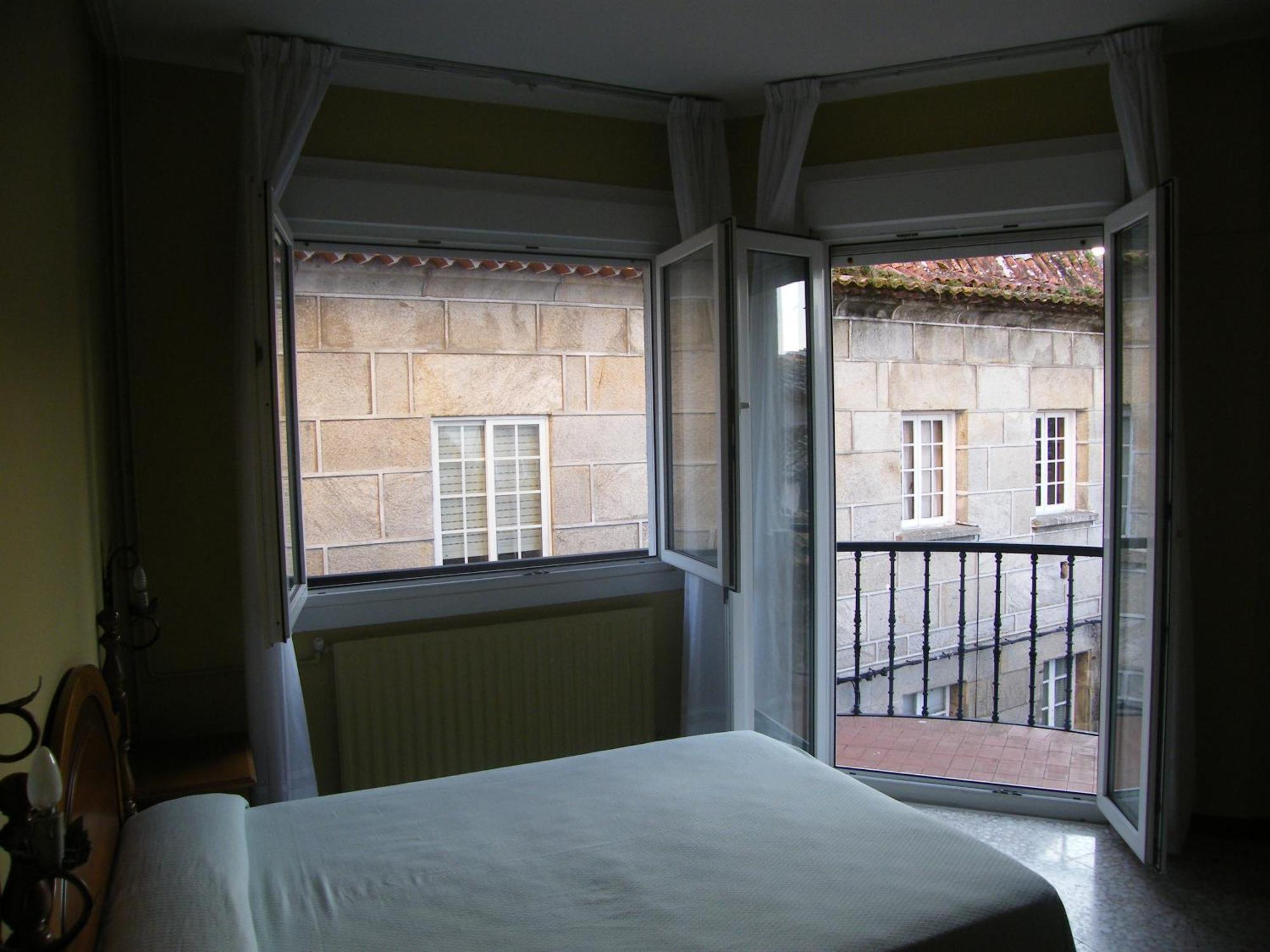 Bayona 2* Baiona
