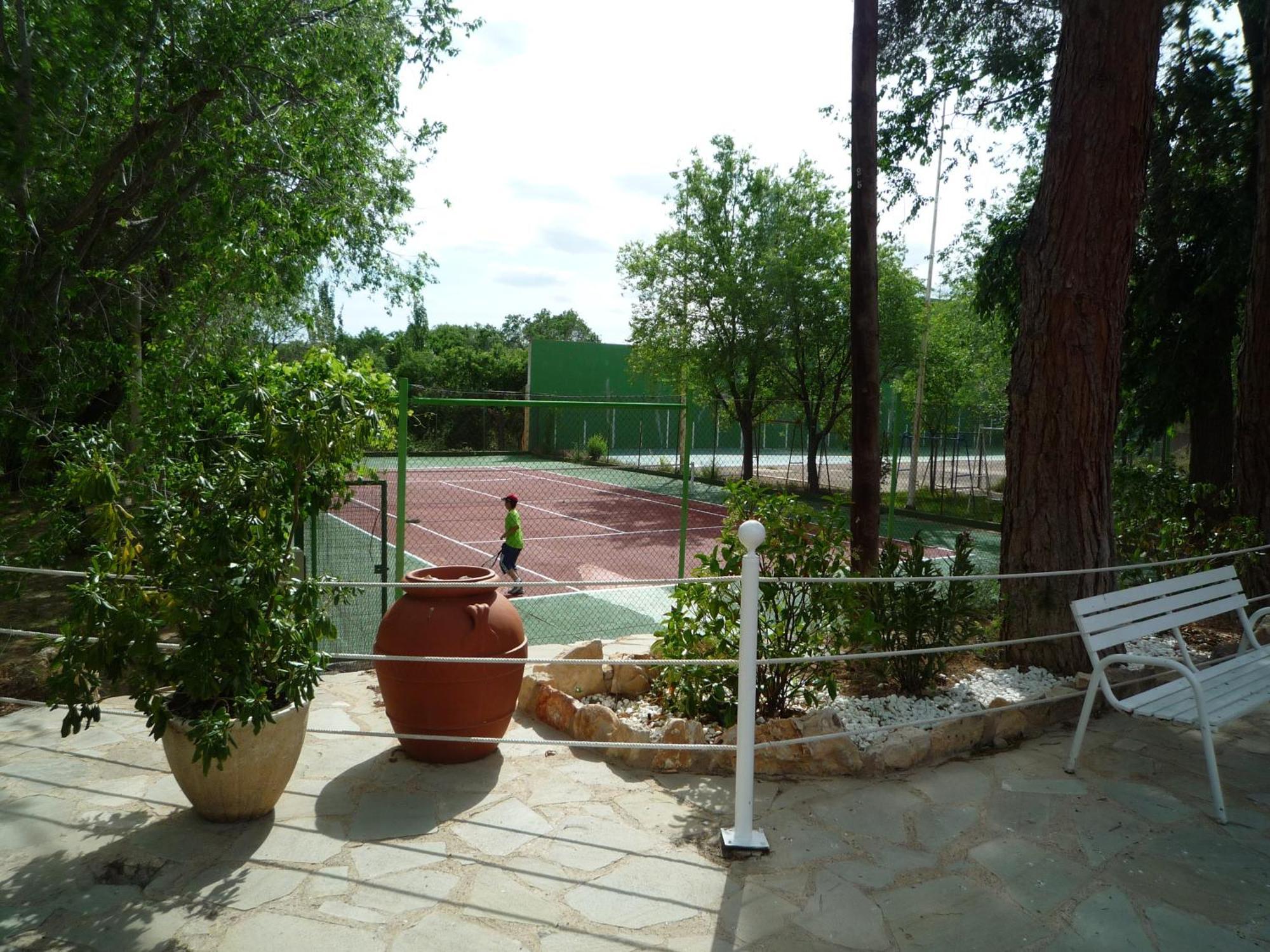 Truchas Hotel 2*