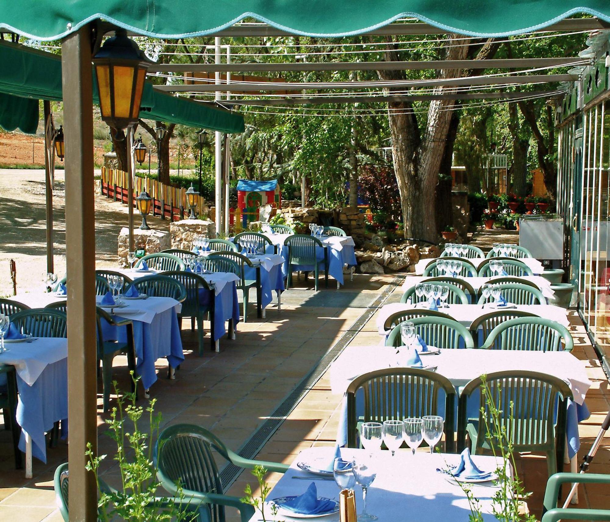 Hotel Truchas 2*