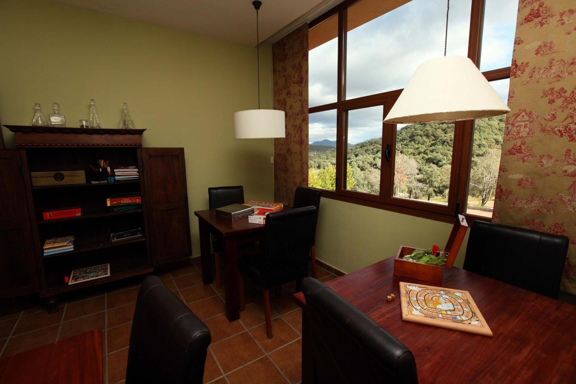 La Senda De Enebros Casa rural Higuera de las Dueñas
