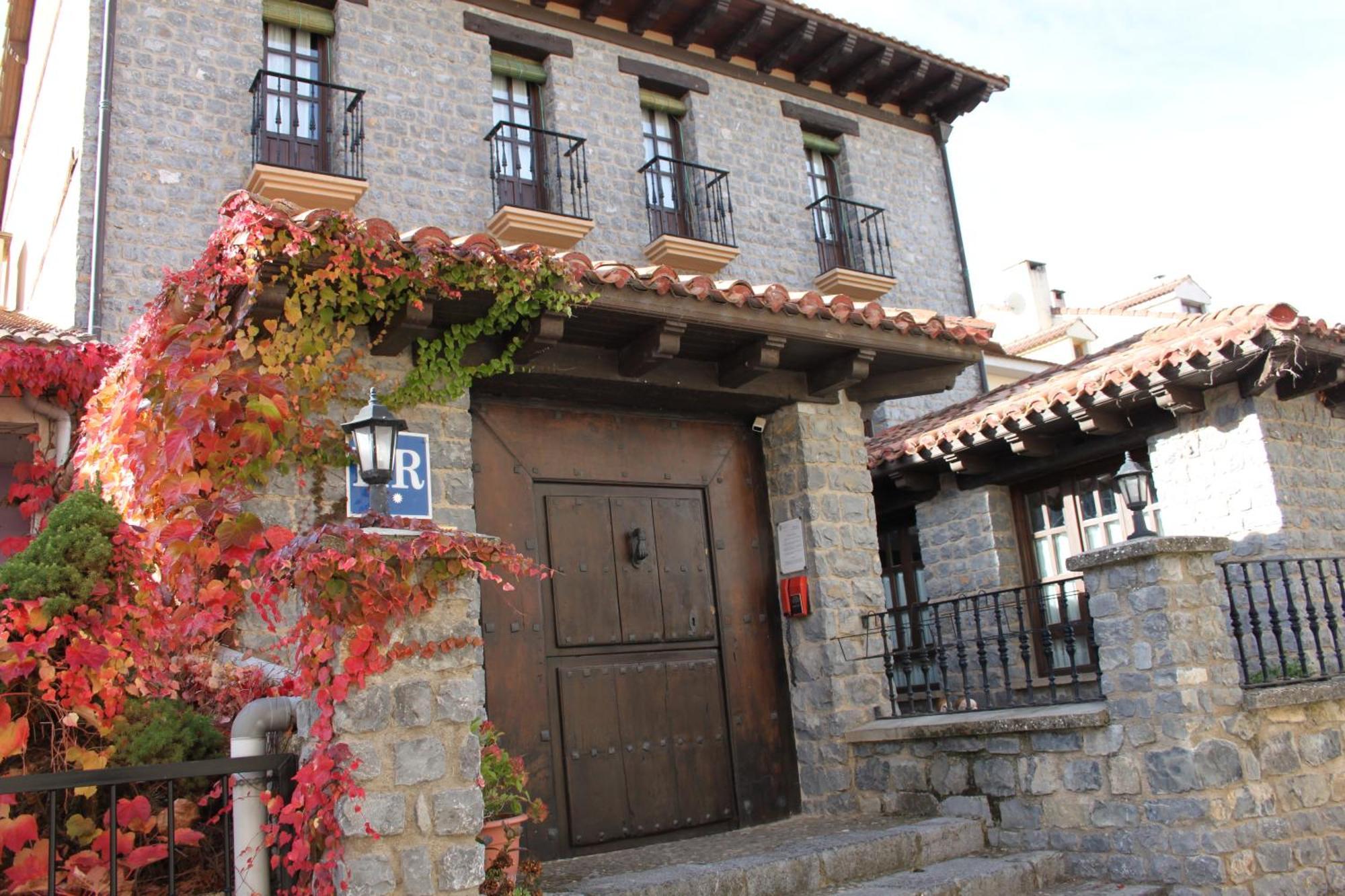 Hospederia Sagasta Guest house 2*