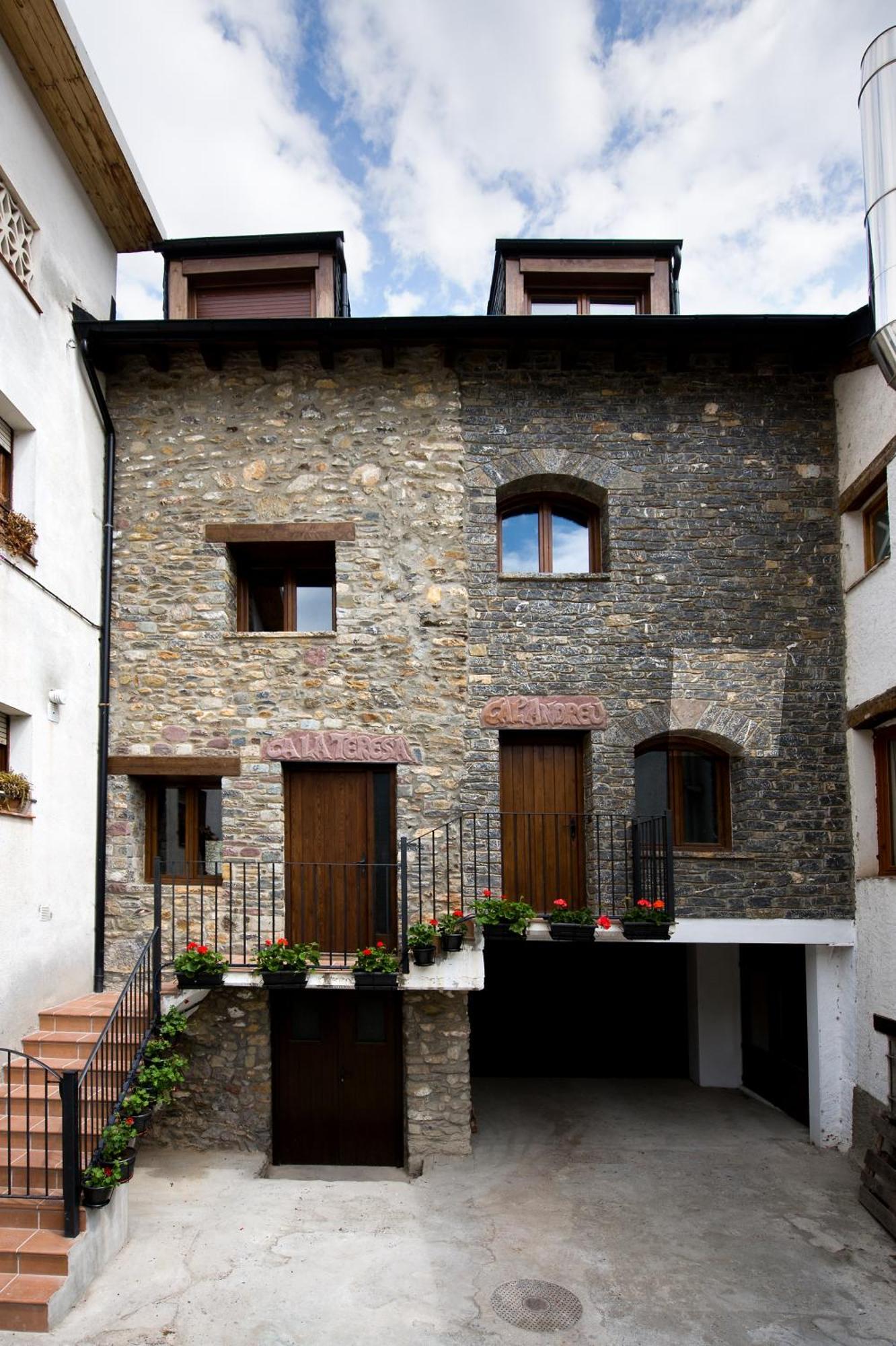 Holiday home Ca L'andreu I Ca La Teresa Ribera de Montardit