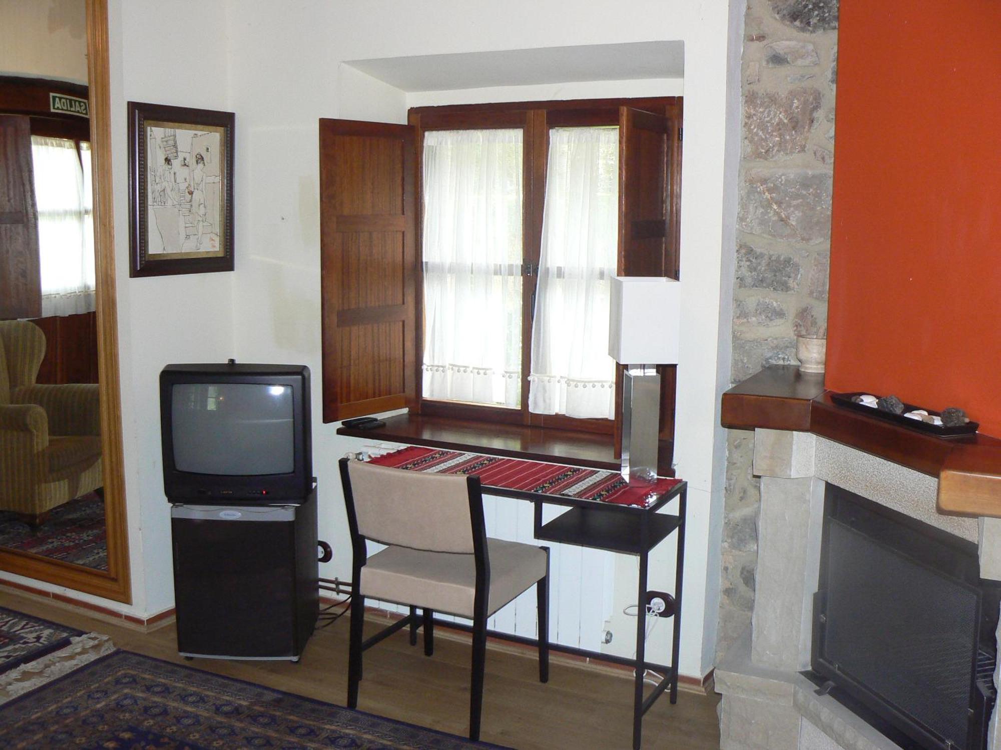 Hotel Y Ar Palacio Flórez Estrada 2*