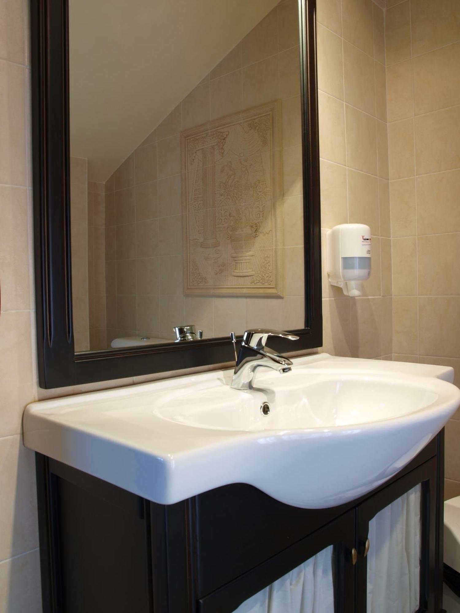 Marouco Hotel 2*