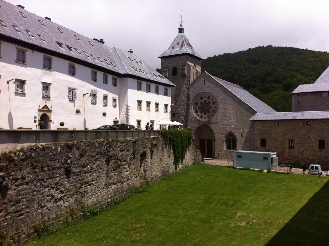 Hotel Roncesvalles 3*