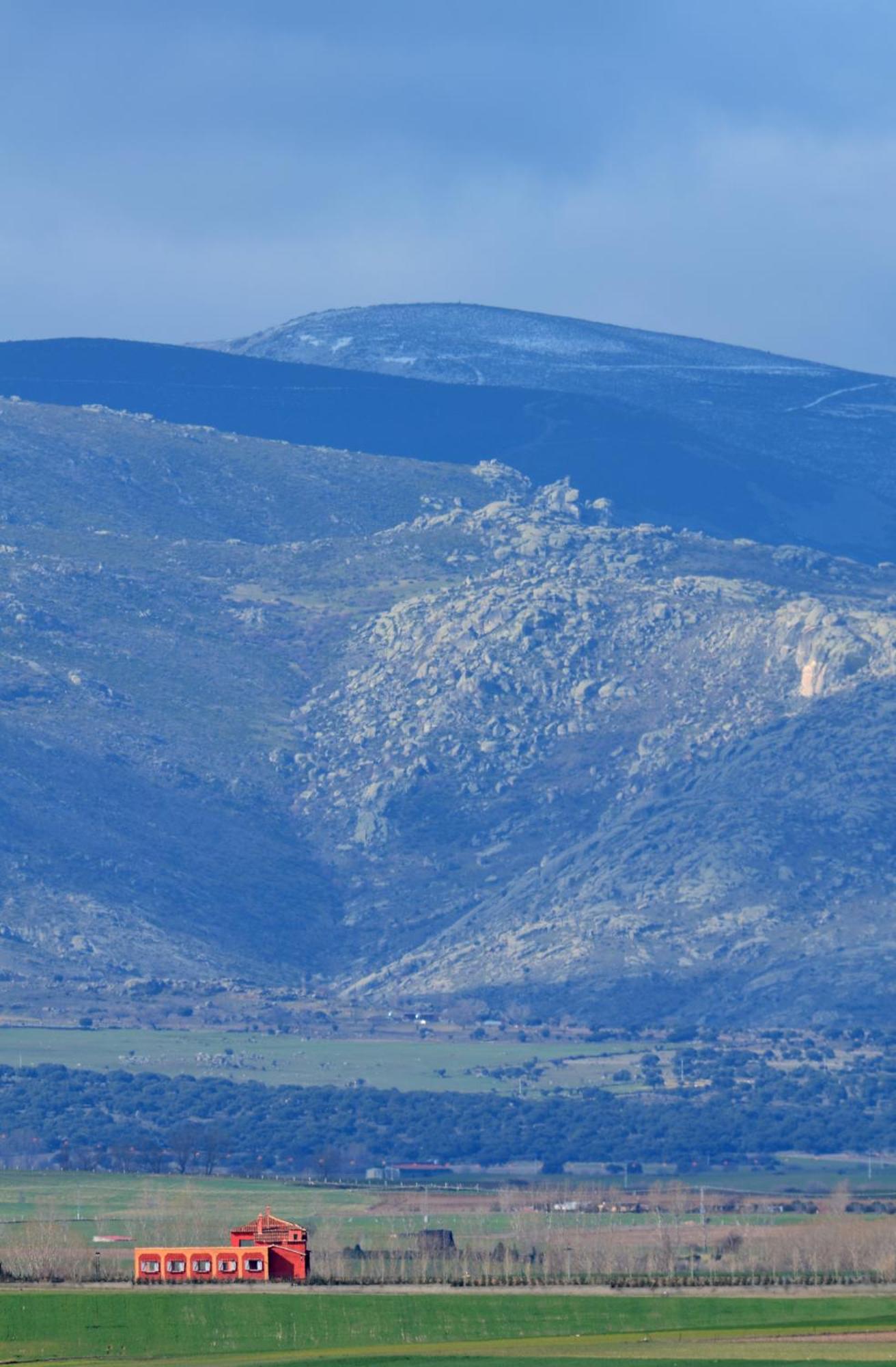 San Miguel Del Valle Amblés Hotel 3*
