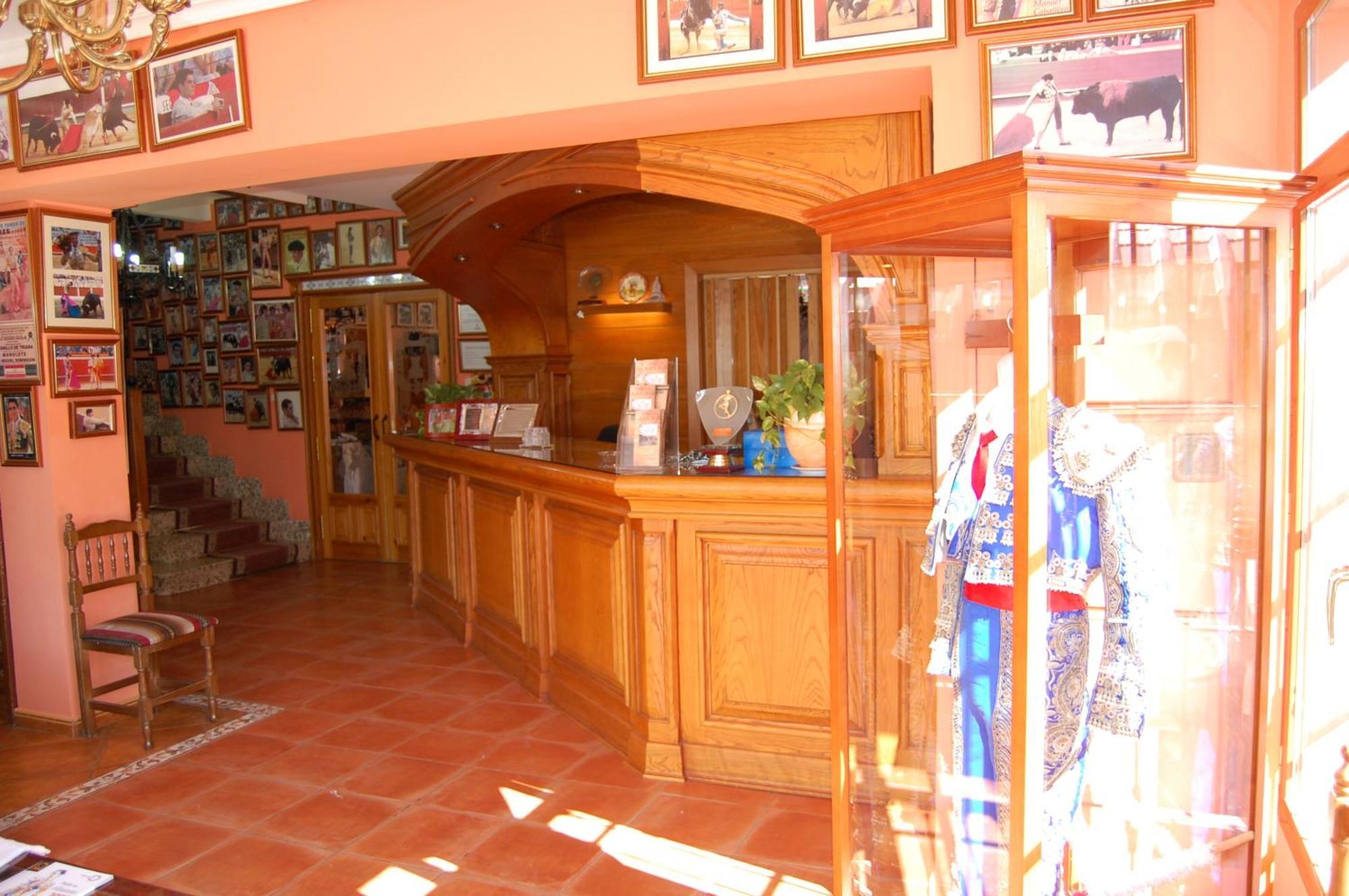 Hotel Flor De La Mancha La Roda