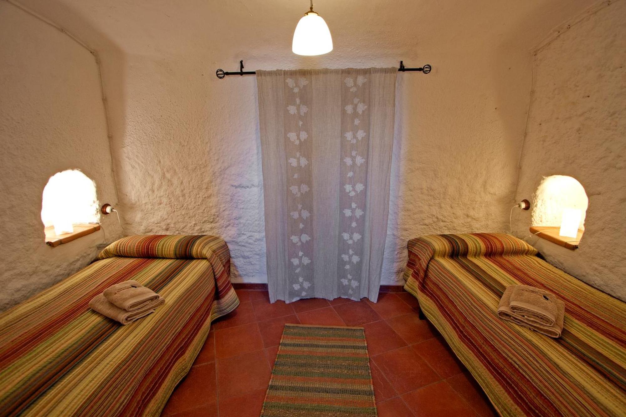 Cuevas El Torriblanco Casa rural Gorafe