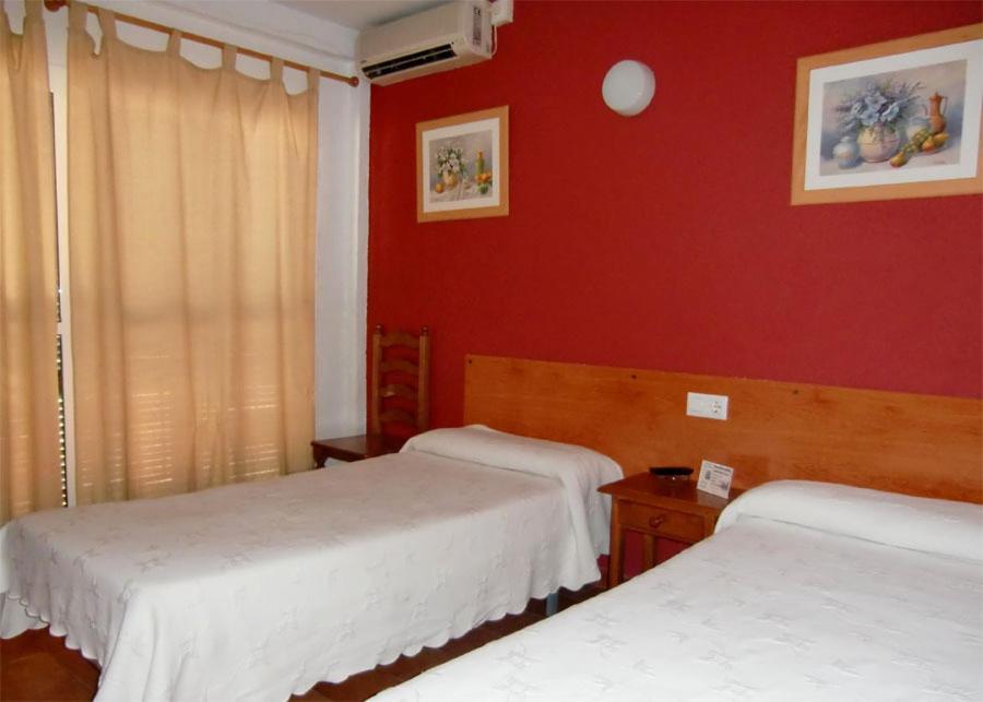 Hostal Villa 2*