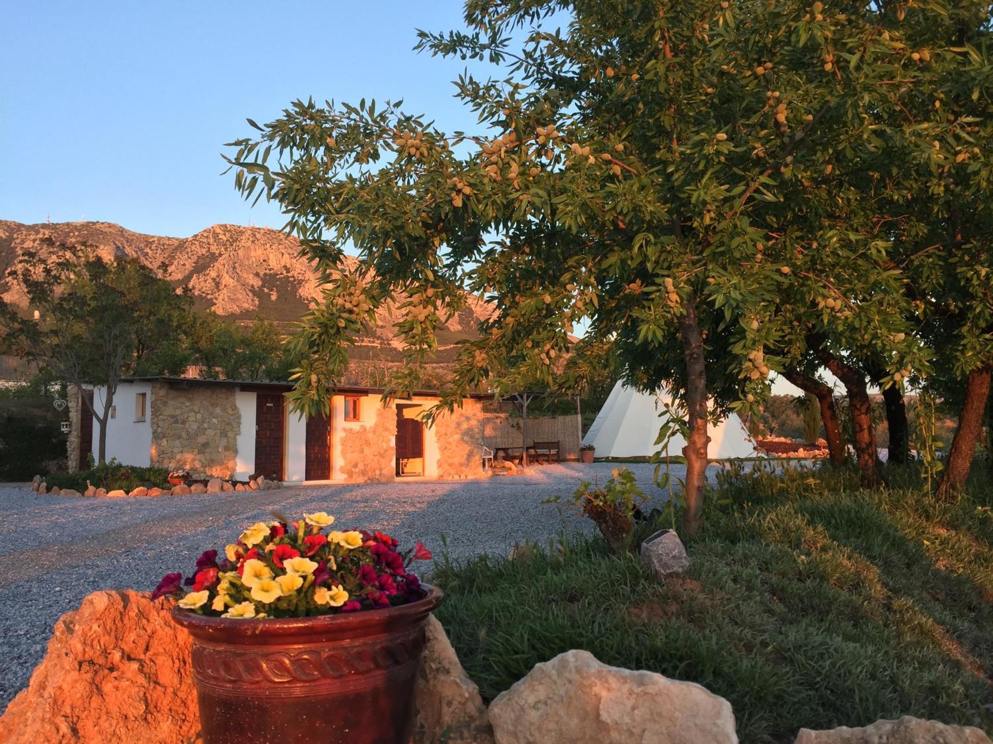 Luxury tent Casa Bella Teepees (adults Only) *