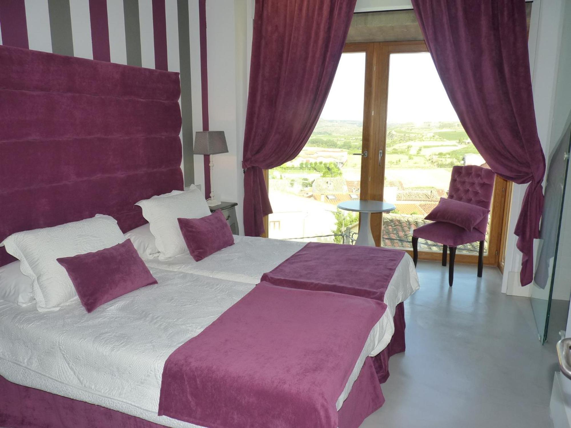 Calaos De Hotel Briones