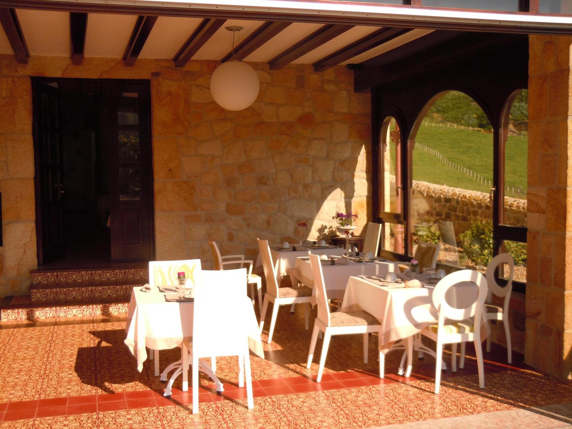 La Torre De Isla & Guest house