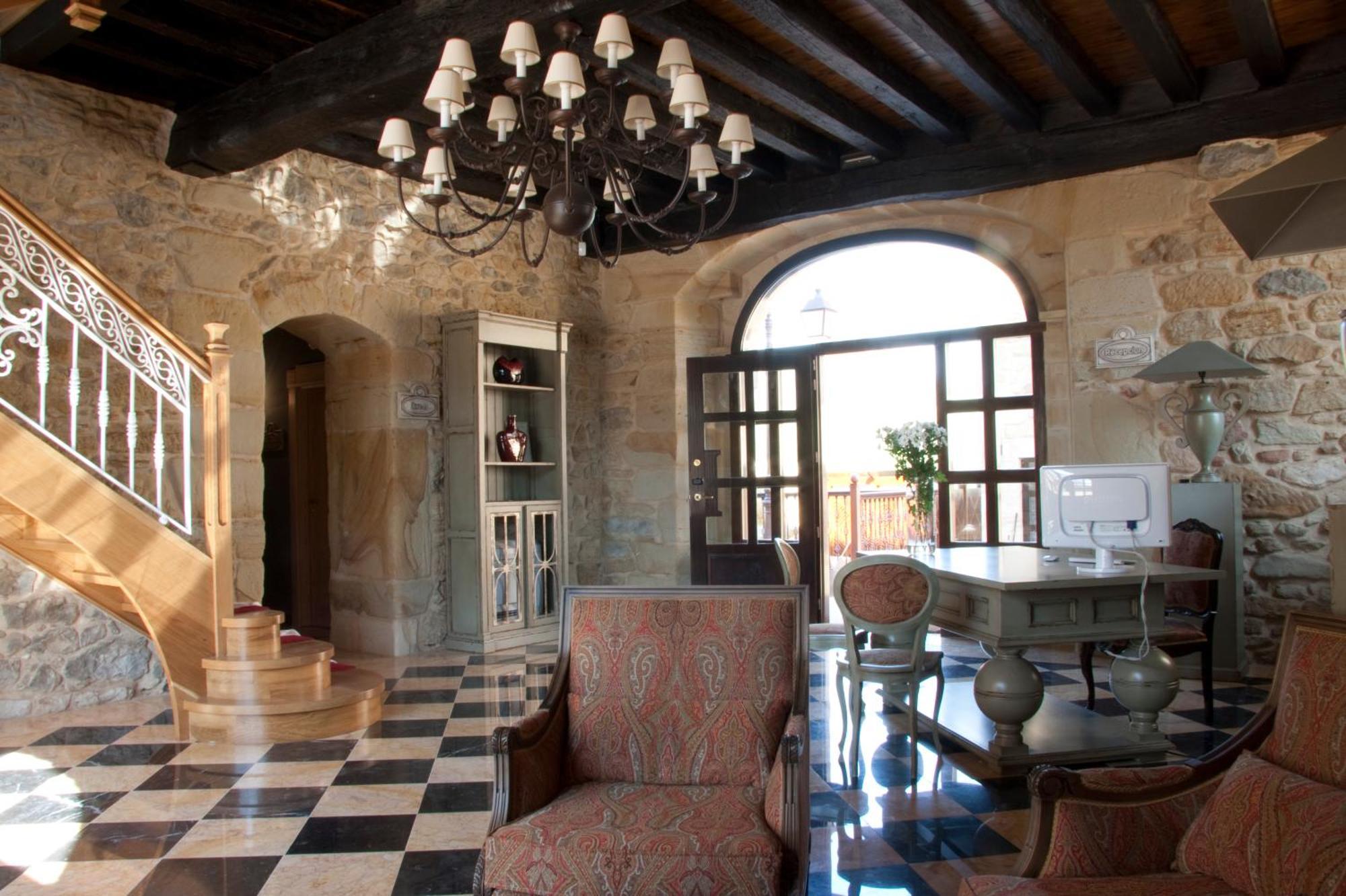 La Torre De Isla & Guest house 3*