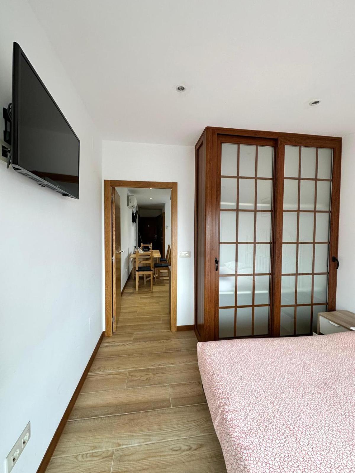 Apartment Top *