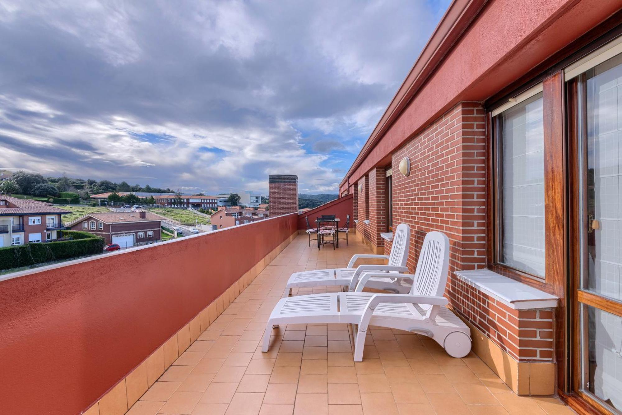 ático Con 2 Terrazas, 25m2 Cada By Urban Hosts * Gorliz