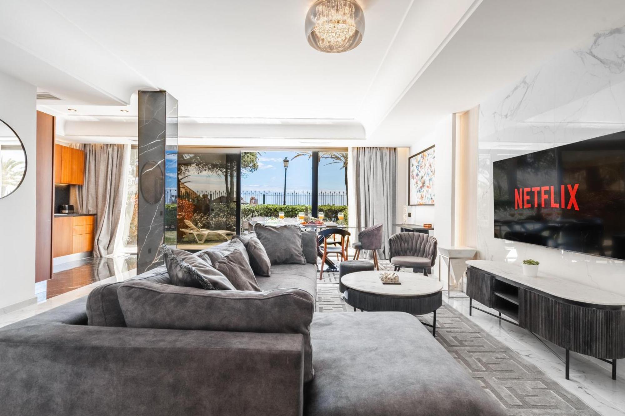 Aparthotel Puerto Banus