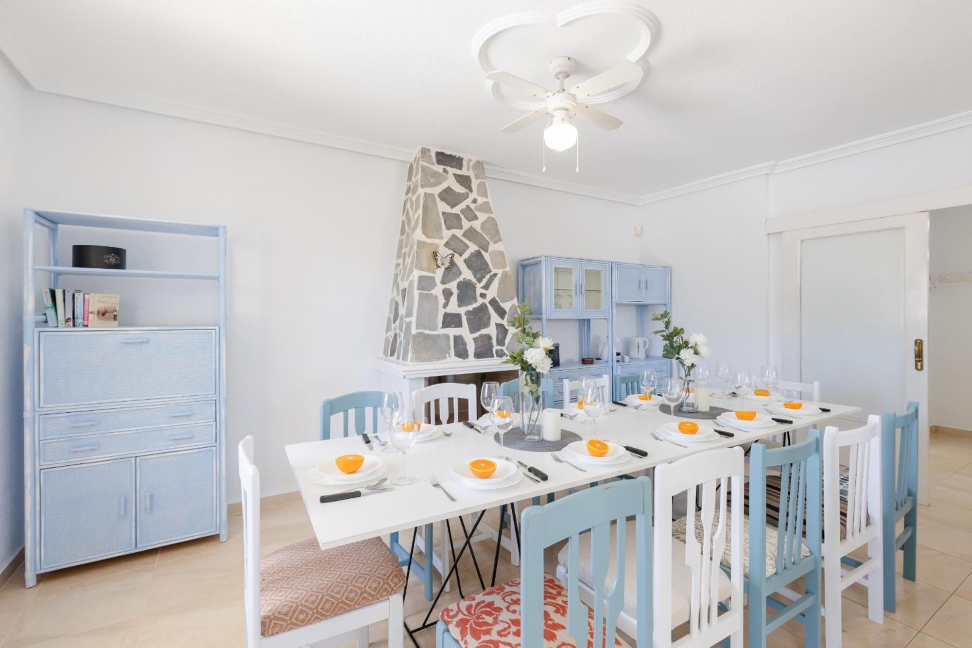 Fidalsa Grand Mediterranean Beachfront Villa *
