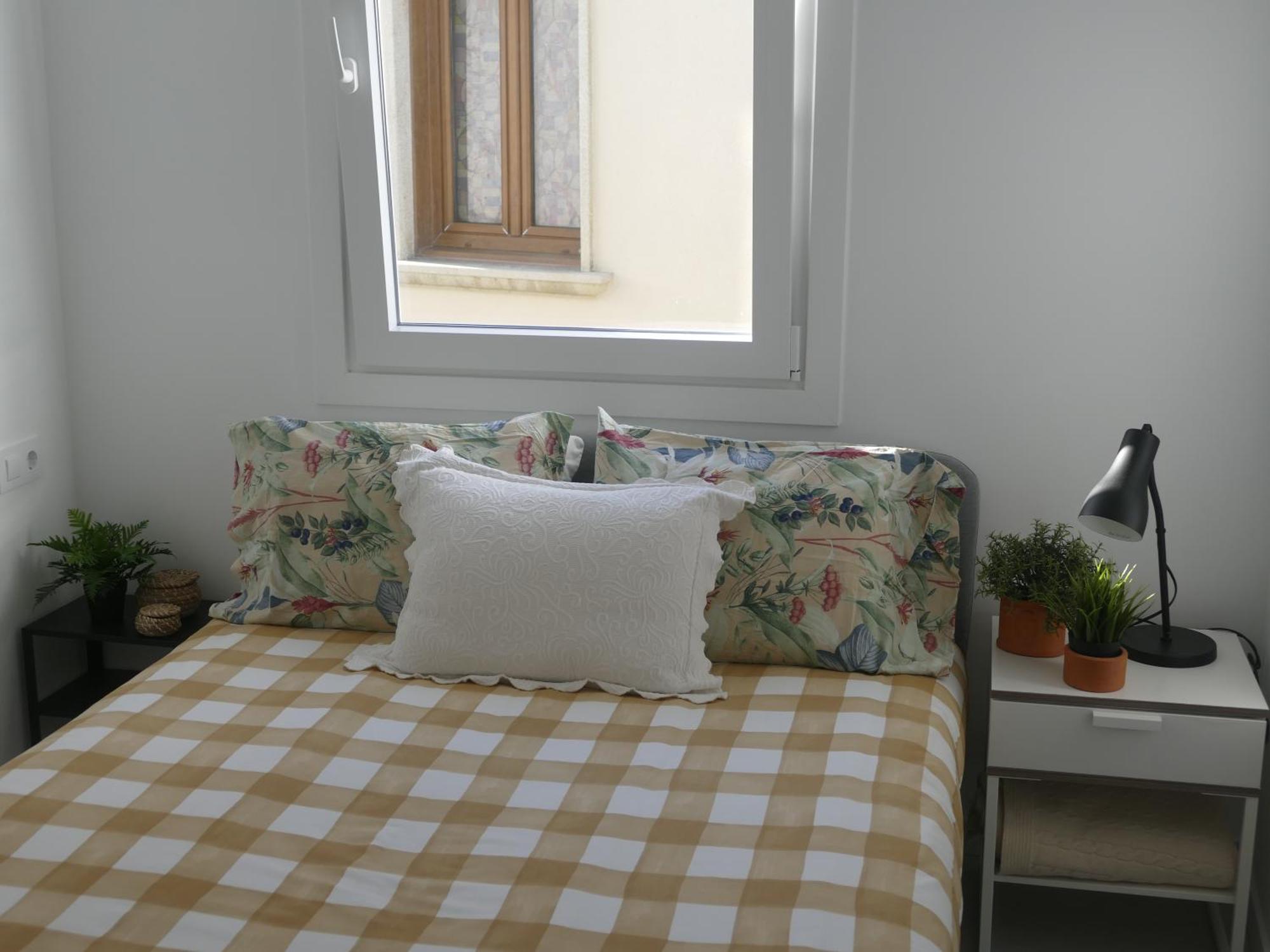 Casa En Al Lado De Playa Ladeira Y Santa Marta. Apartamento *