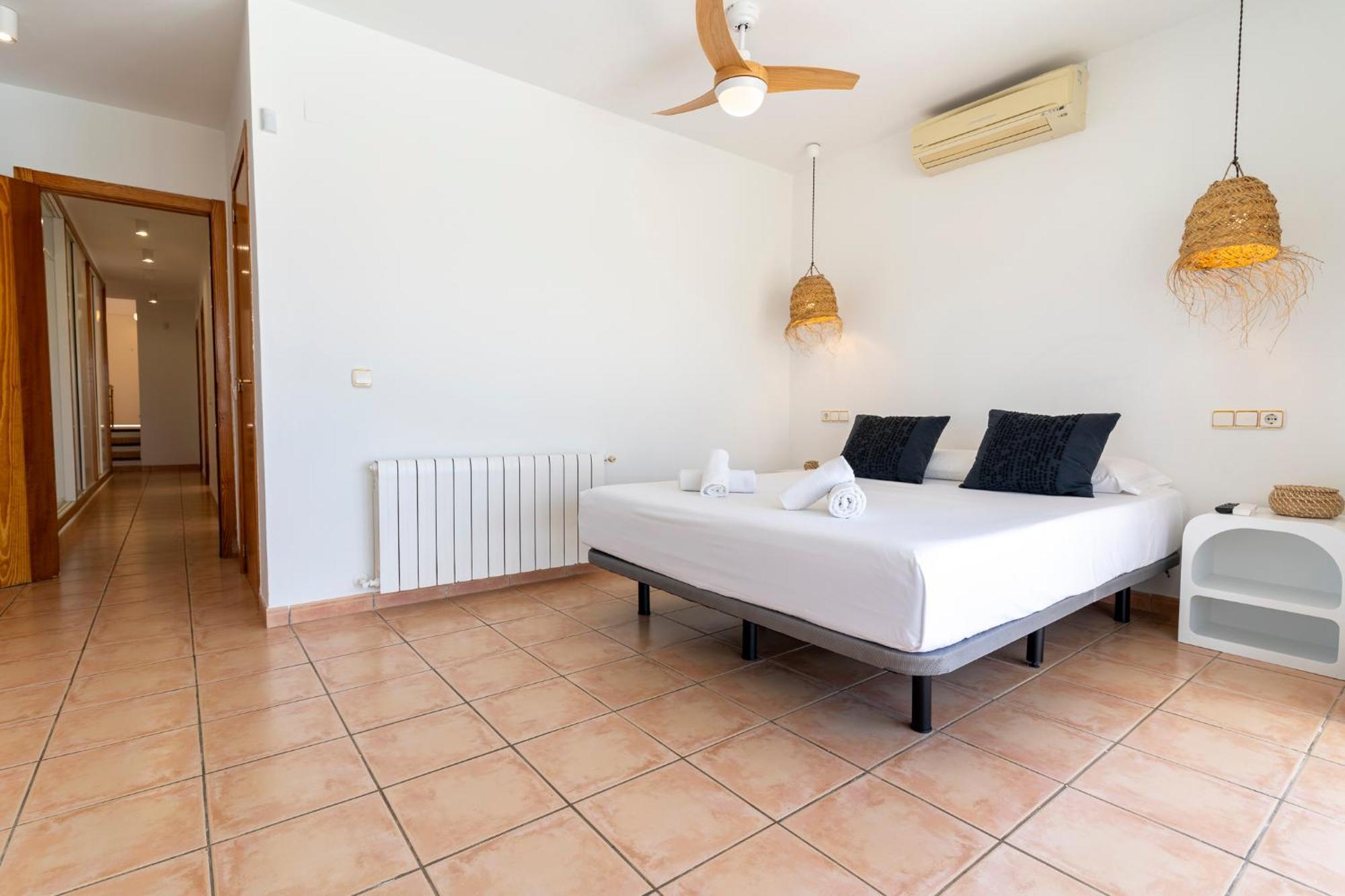 Mimosas Villa *