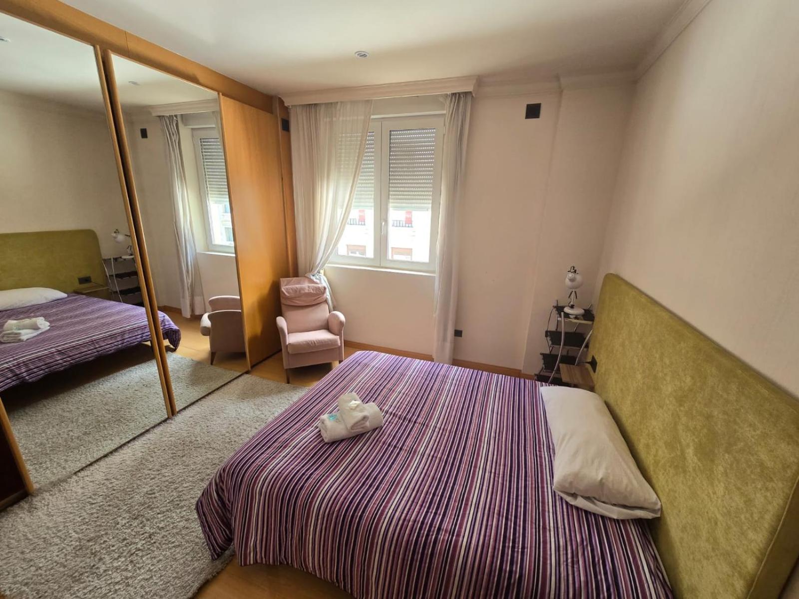 Lyrioshomes Reyes Catolicos Apartamento