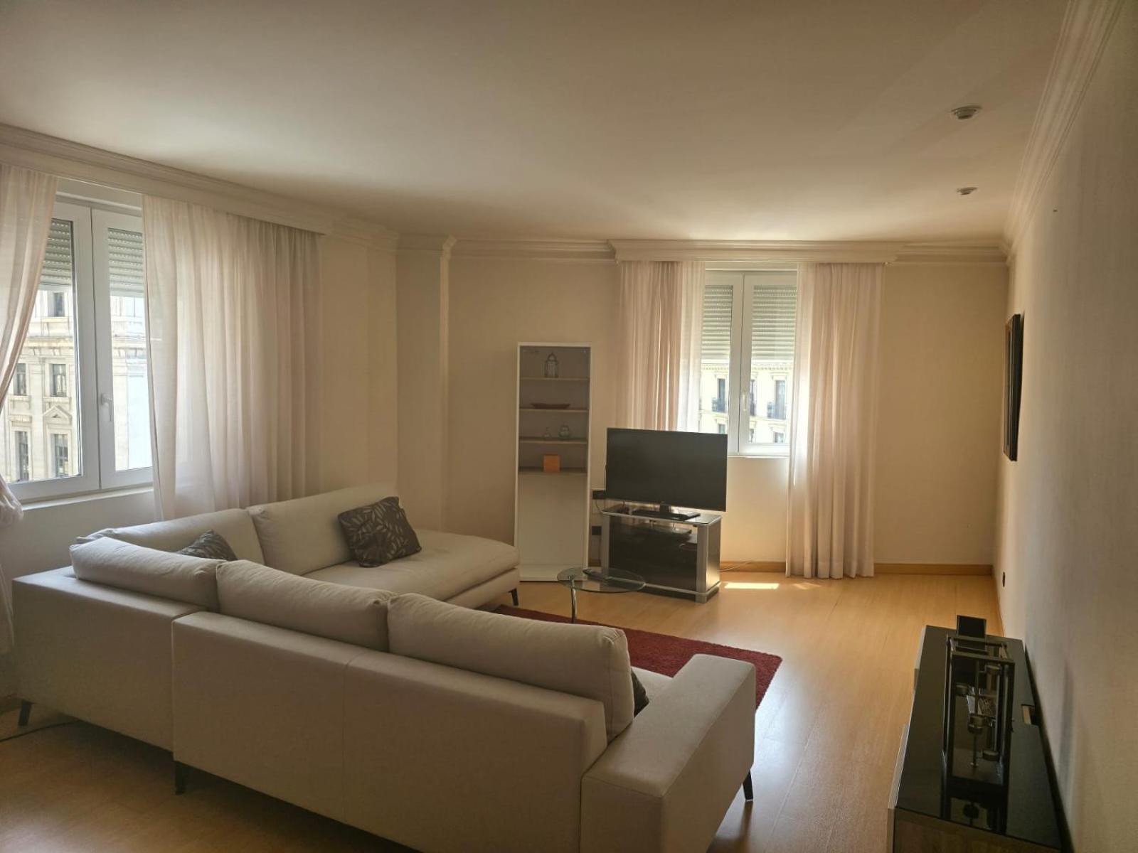 Apartamento Lyrioshomes Reyes Catolicos