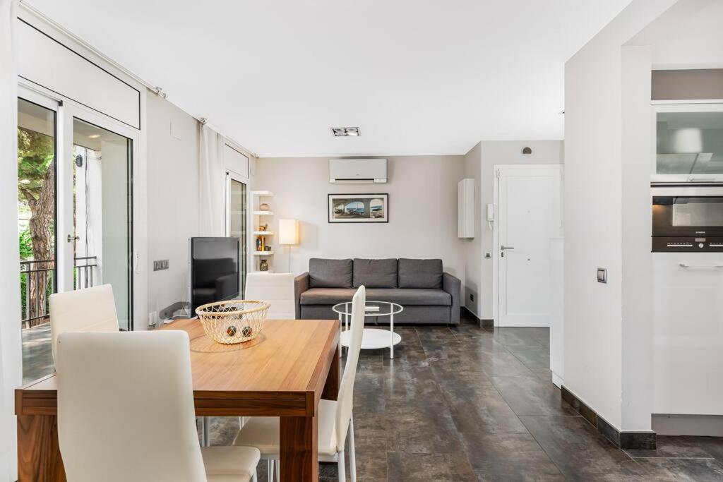 Beachside Bliss Apartment
