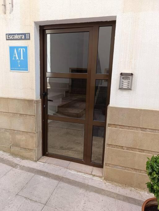 Vut Bajo Castillo Apartamento