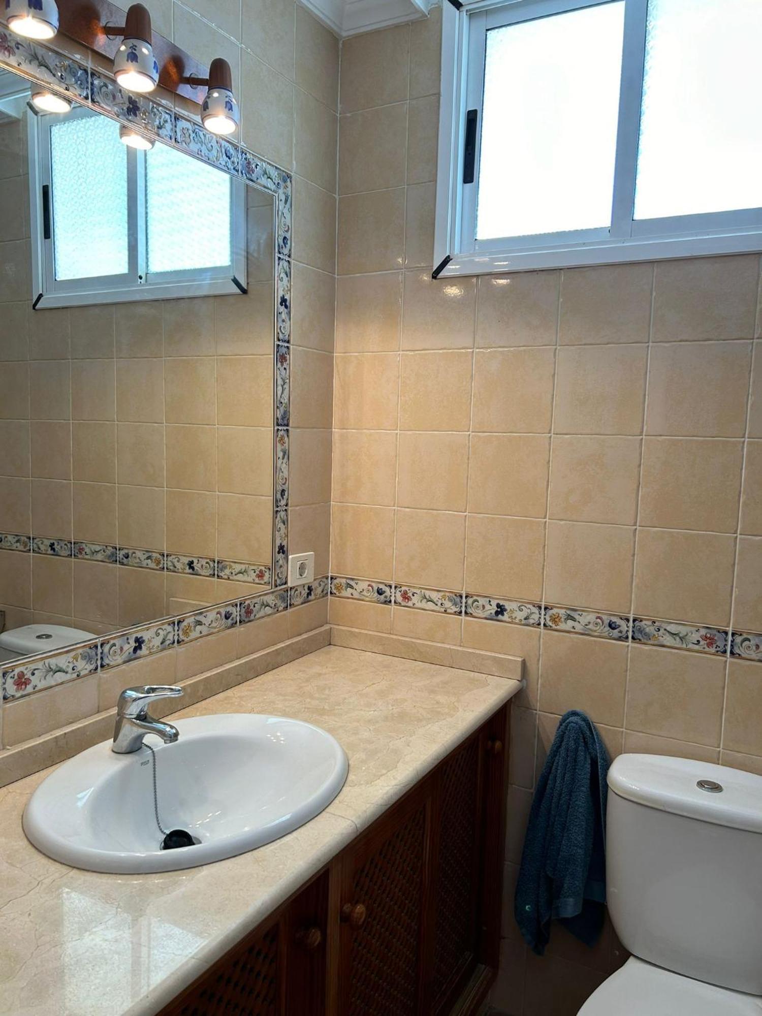 Prime Beachfront Location, Free Parking, Steps To The Los Cristianos (Tenerife)