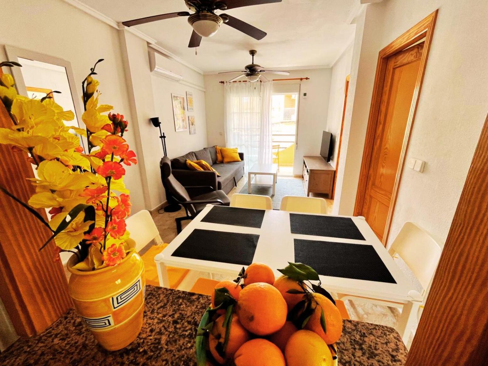 Yellow Apartment-la Mata -2 Min To Beach, Private Garage * La Mata (Torrevieja)