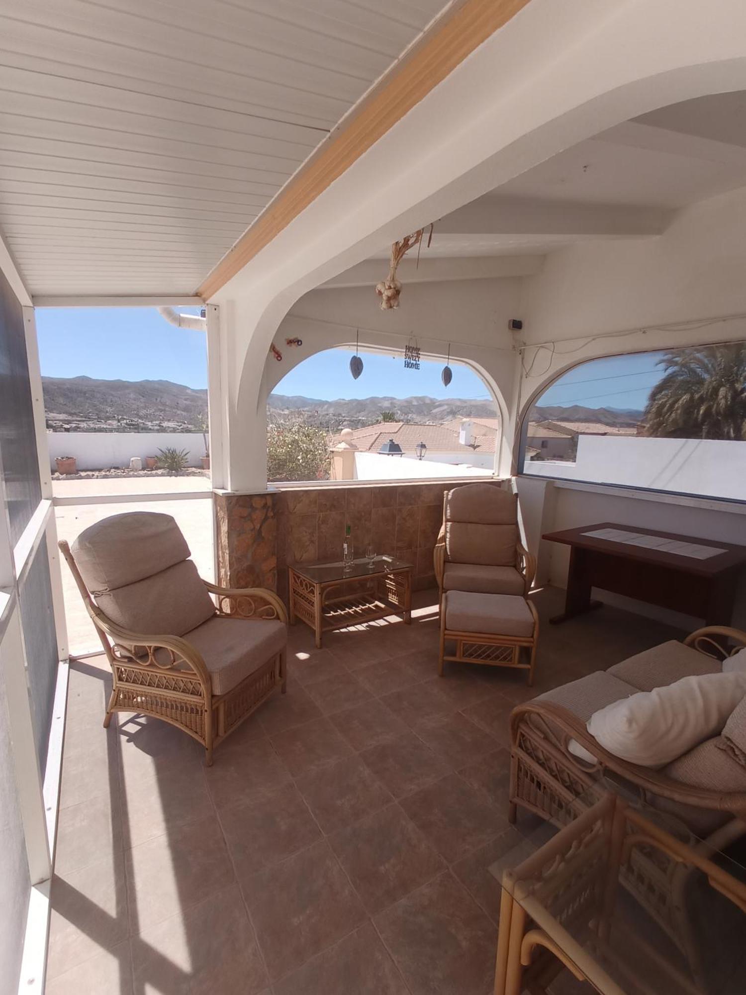 Bonita Casita Luz Del Sol Arboleas