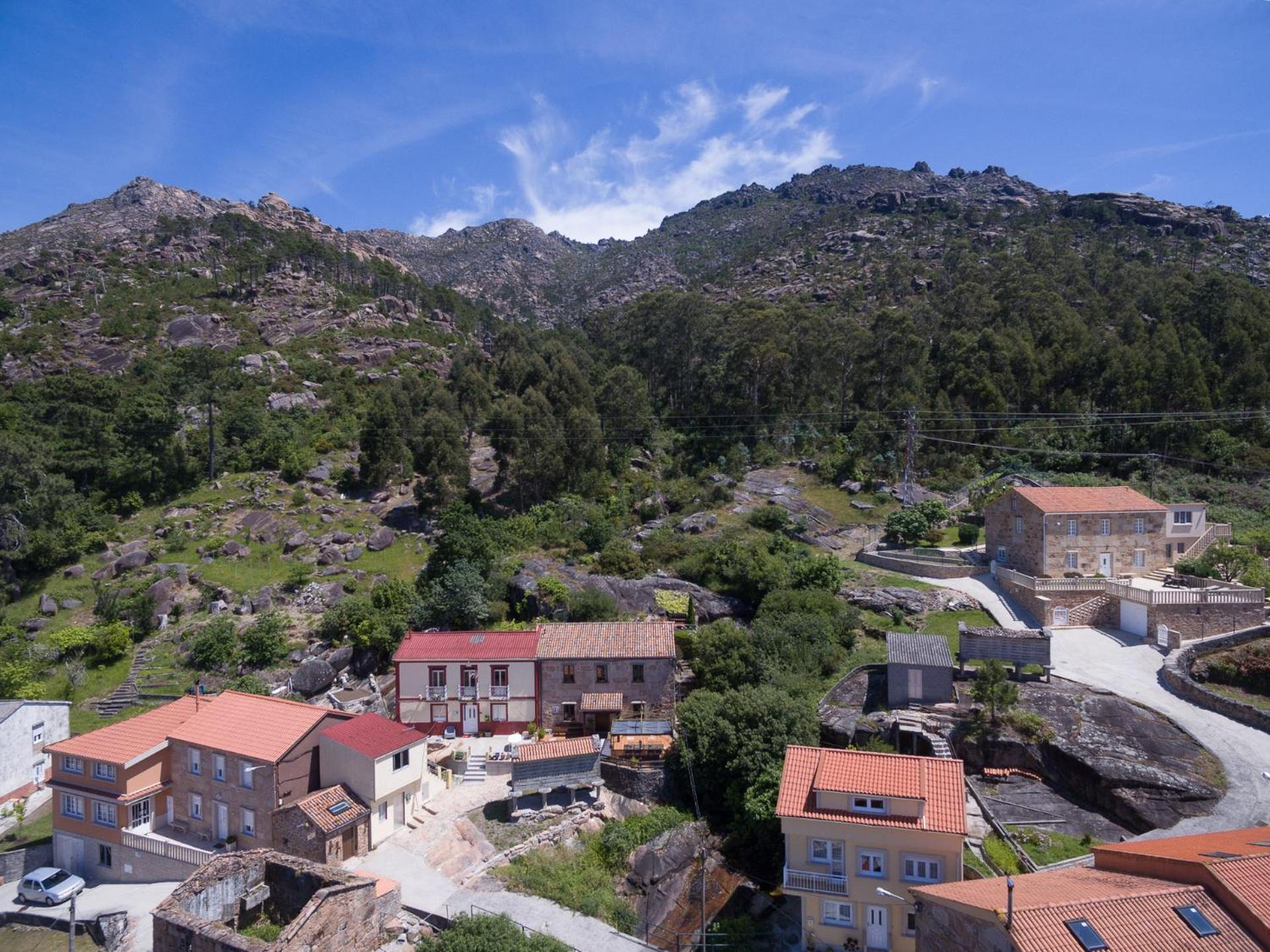 Casa A Laxe Guest house