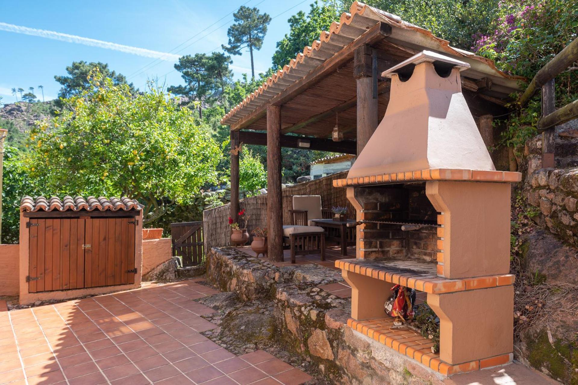 Casa A Laxe Guest house