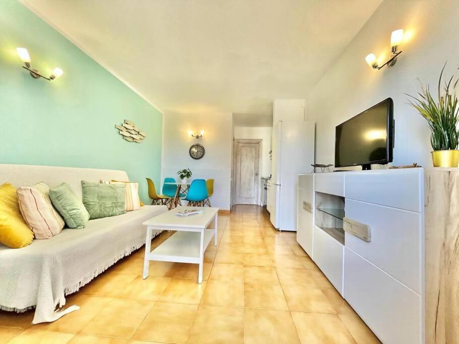 Casa Relu Urbanizacion Torres Del Castillo Apartamento