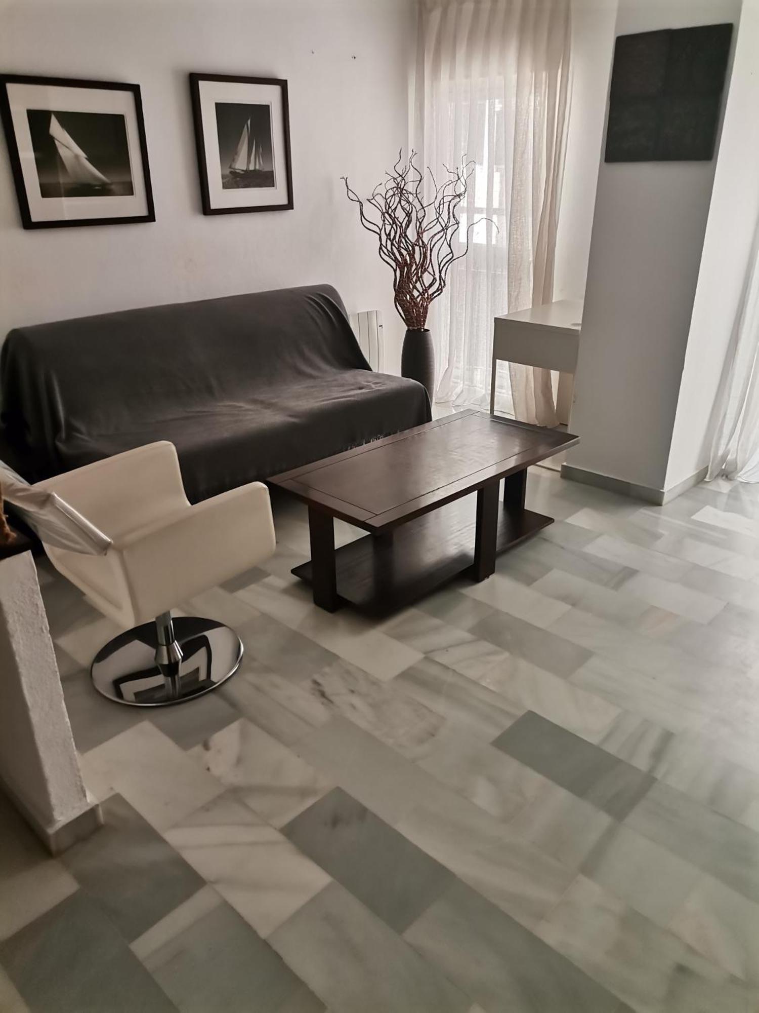 Duplex Con Garaje Privado *