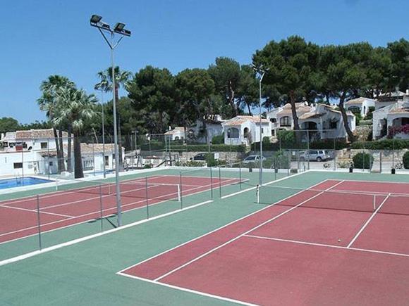 En Javea, Cerca De La Caleta * Javea